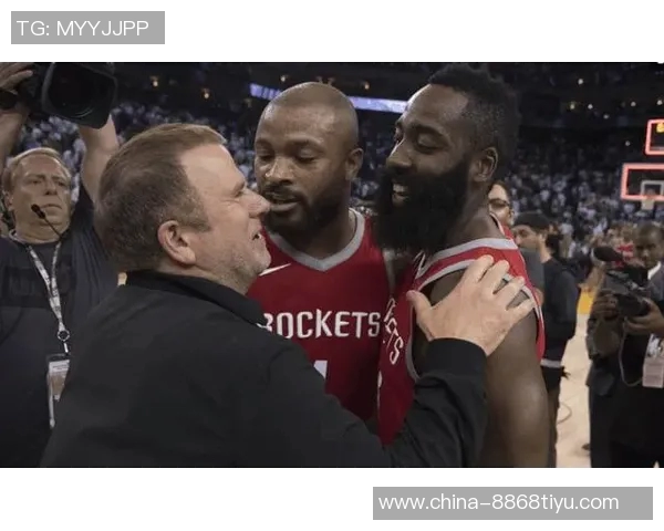 费尔斯称赞阿尔瓦拉多具备成为优秀主帅的潜力与战术解析能力