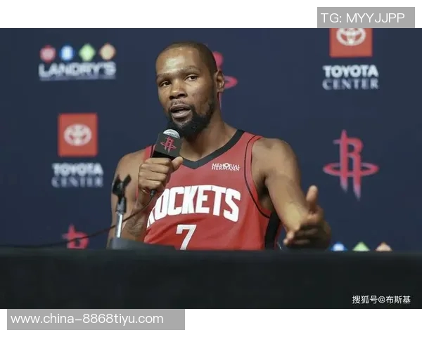 杜兰特赞阿门能力全面能胜任控卫中锋与大前锋多重角色 杜兰特赞阿门能力全面能胜任控卫中锋与大前锋多重角色